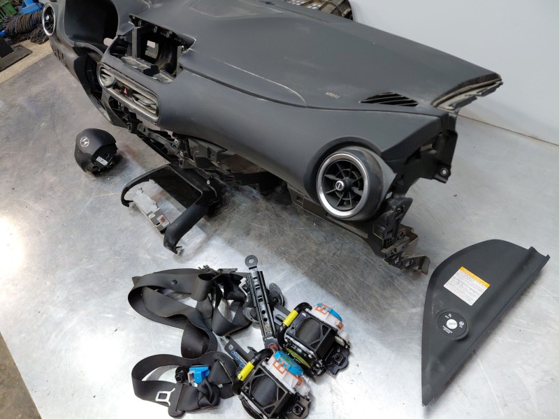 Recambio de kit airbag para hyundai kona hybrid referencia OEM IAM 84710J9AA0TRY 80100J9000TRY 80300J9000