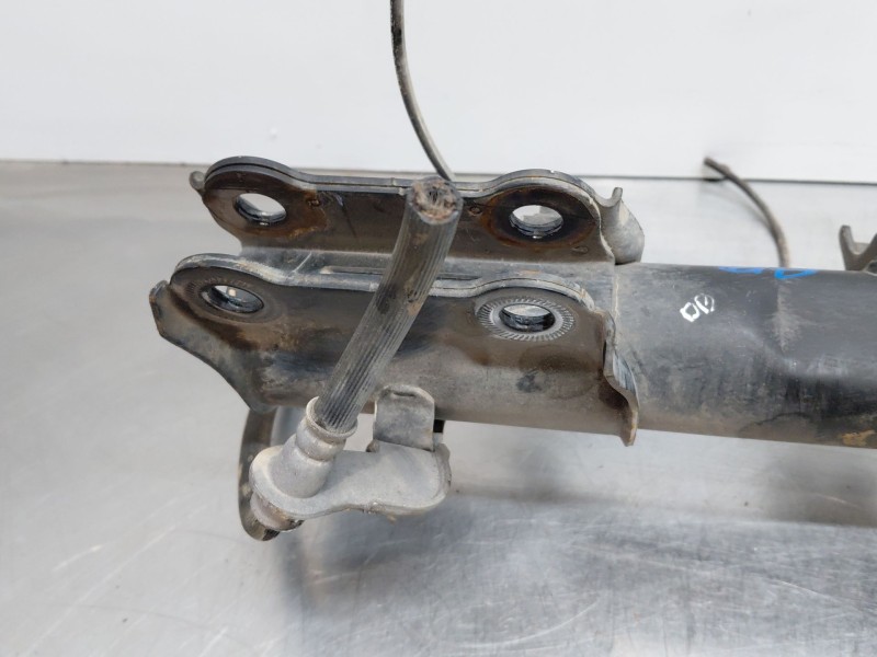 Recambio de amortiguador delantero derecho para hyundai kona hybrid referencia OEM IAM   