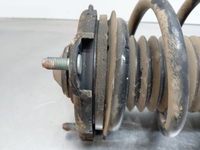 Recambio de amortiguador delantero izquierdo para hyundai kona hybrid referencia OEM IAM   