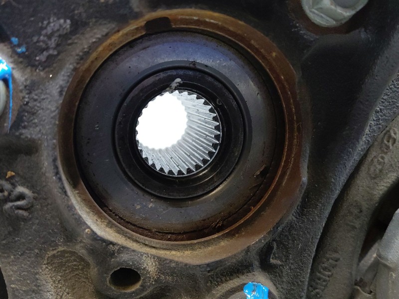 Recambio de mangueta delantera izquierda para hyundai kona hybrid referencia OEM IAM   