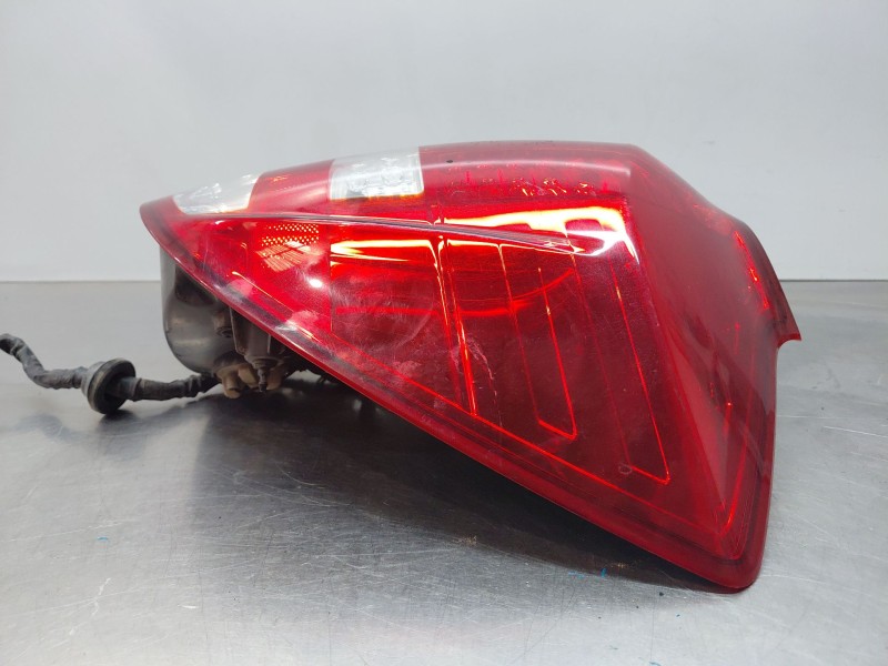 Recambio de piloto trasero derecho para kia cee´d sporty wagon active referencia OEM IAM 924021H350 924041H350 