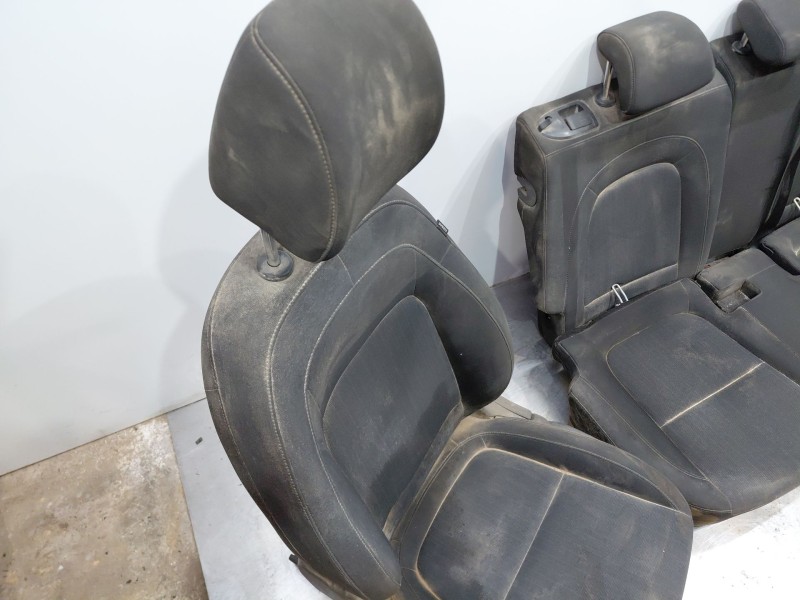 Recambio de juego asientos completo para hyundai kona hybrid referencia OEM IAM   