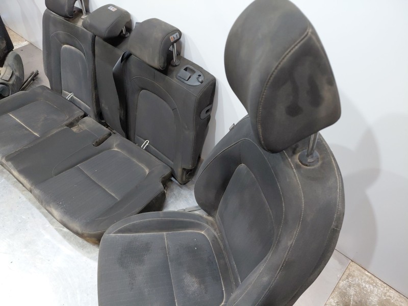 Recambio de juego asientos completo para hyundai kona hybrid referencia OEM IAM   