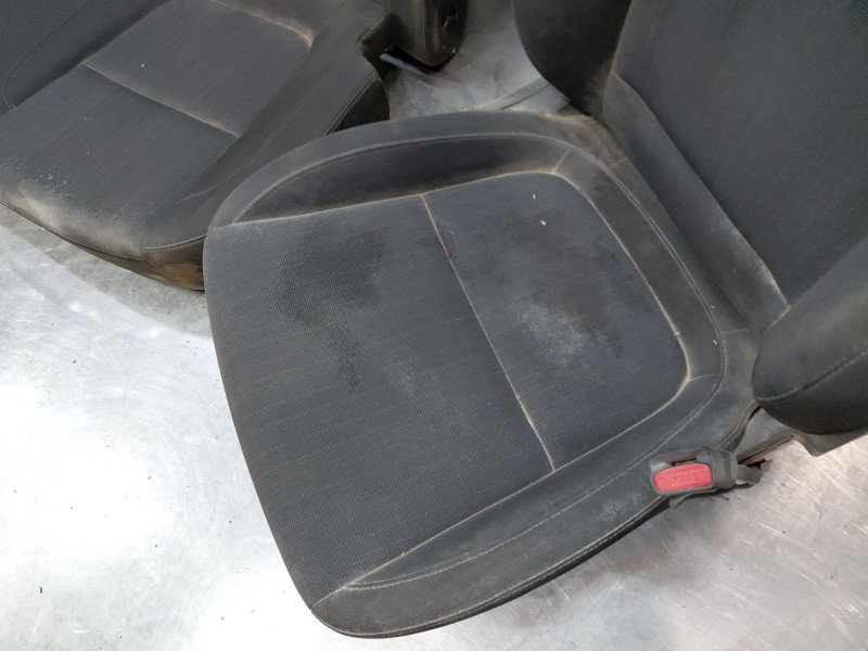 Recambio de juego asientos completo para hyundai kona hybrid referencia OEM IAM   