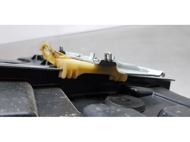 Recambio de elevalunas trasero izquierdo para jeep renegade limited 4x2 referencia OEM IAM 52152583  