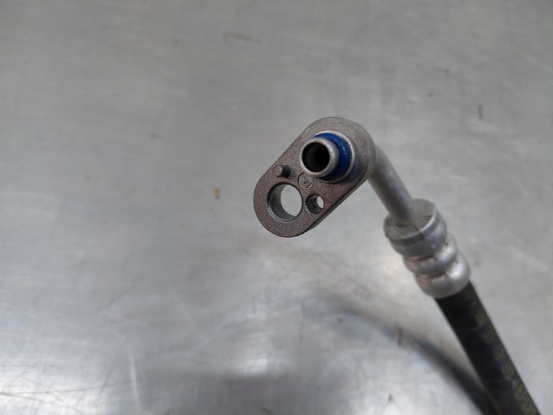 Recambio de tubos aire acondicionado para hyundai kona hybrid referencia OEM IAM 97775CM000  