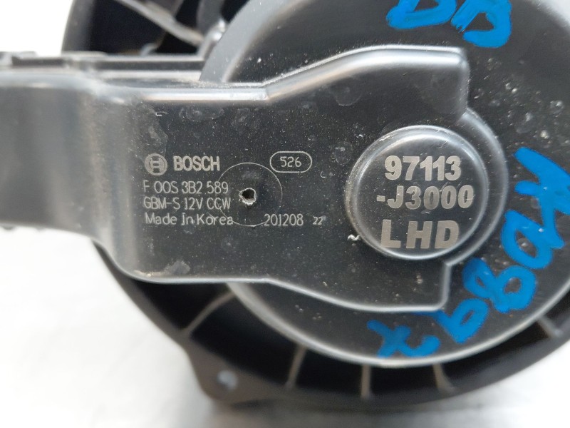 Recambio de motor calefaccion para hyundai kona hybrid referencia OEM IAM 97113J3000  