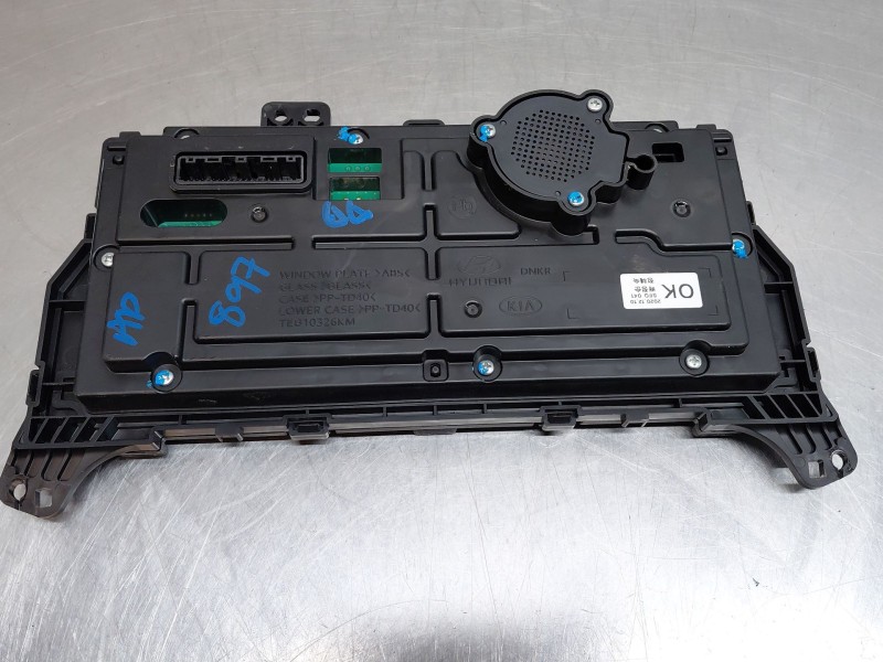 Recambio de cuadro instrumentos para hyundai kona hybrid referencia OEM IAM 94033CM000  