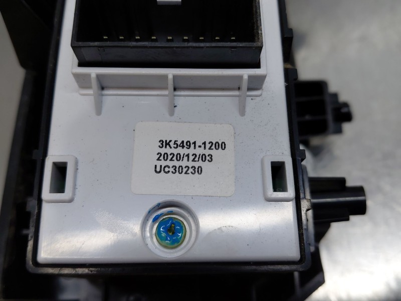 Recambio de mando elevalunas delantero izquierdo para hyundai kona hybrid referencia OEM IAM 93570J9100 3K54911200 