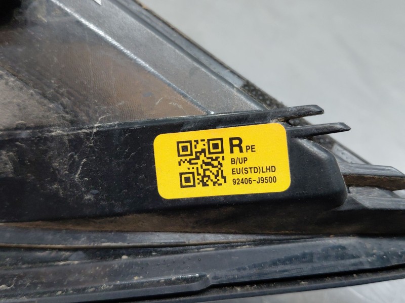 Recambio de piloto trasero derecho paragolpes para hyundai kona hybrid referencia OEM IAM 92406J9500  