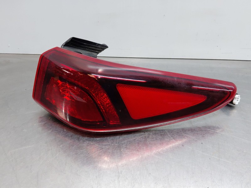 Recambio de piloto trasero derecho para hyundai kona hybrid referencia OEM IAM 92402J9500  