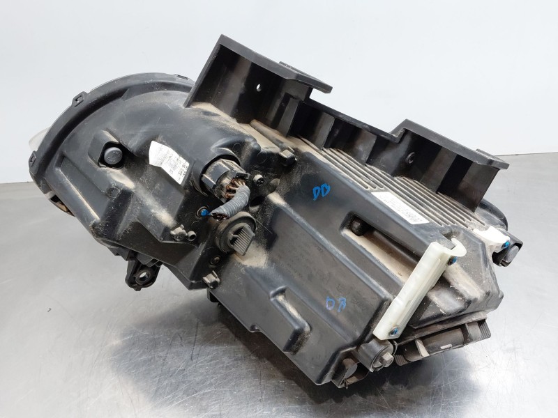 Recambio de faro derecho para hyundai kona hybrid referencia OEM IAM 92102J9500  