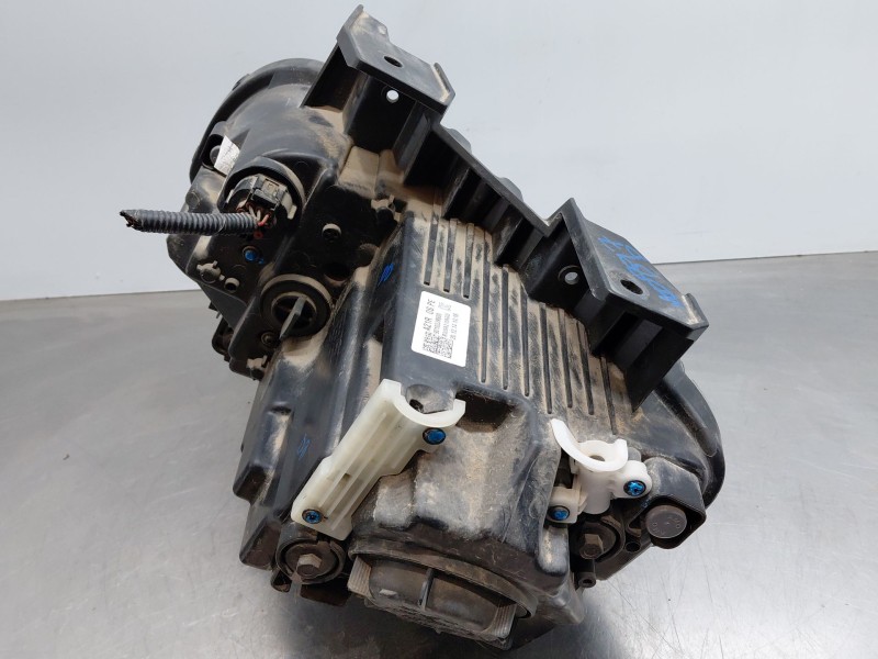 Recambio de faro derecho para hyundai kona hybrid referencia OEM IAM 92102J9500  