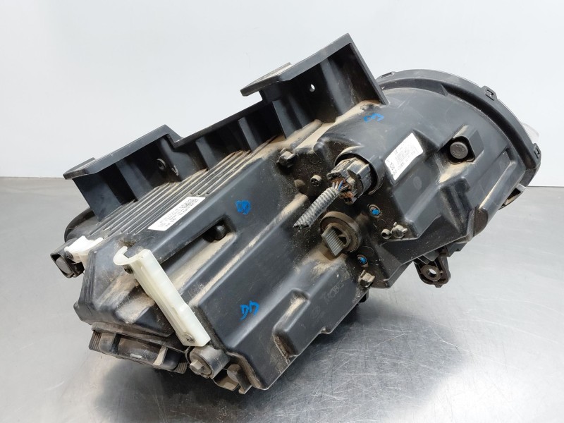 Recambio de faro izquierdo para hyundai kona hybrid referencia OEM IAM 92101J9500  