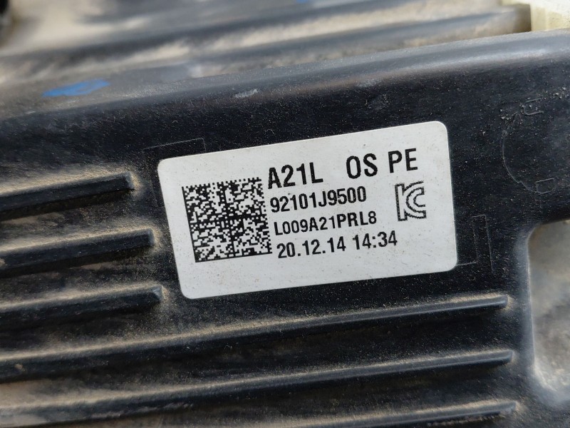 Recambio de faro izquierdo para hyundai kona hybrid referencia OEM IAM 92101J9500  