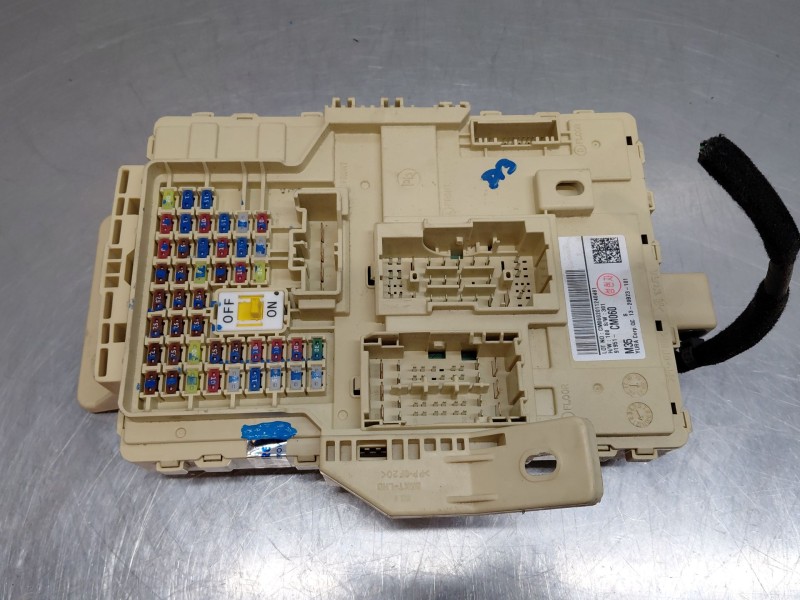 Recambio de caja reles / fusibles para hyundai kona hybrid referencia OEM IAM 91951CM060  