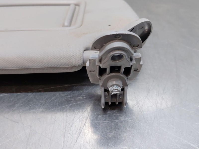 Recambio de parasol izquierdo para hyundai kona hybrid referencia OEM IAM 85210J9210TTX  