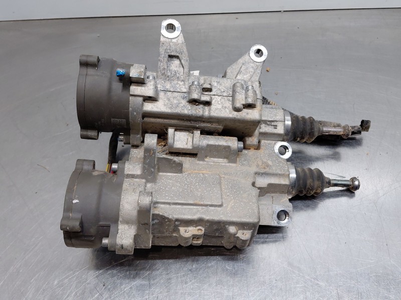 Recambio de bomba embrague para hyundai kona hybrid referencia OEM IAM 414702B010  