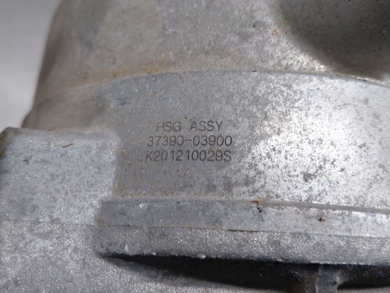 Recambio de alternador para hyundai kona hybrid referencia OEM IAM 3739003900  