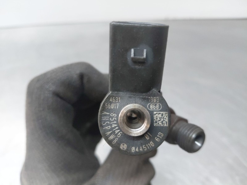 Recambio de inyector para bmw serie x1 (f48) sdrive18d referencia OEM IAM 13538514146 0445110613 