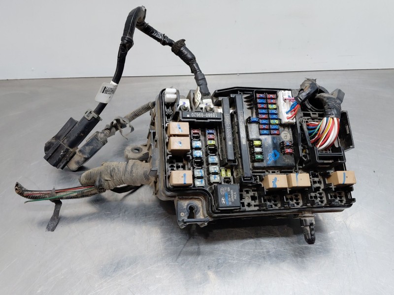 Recambio de caja reles / fusibles para hyundai kona hybrid referencia OEM IAM 912A0CM370  