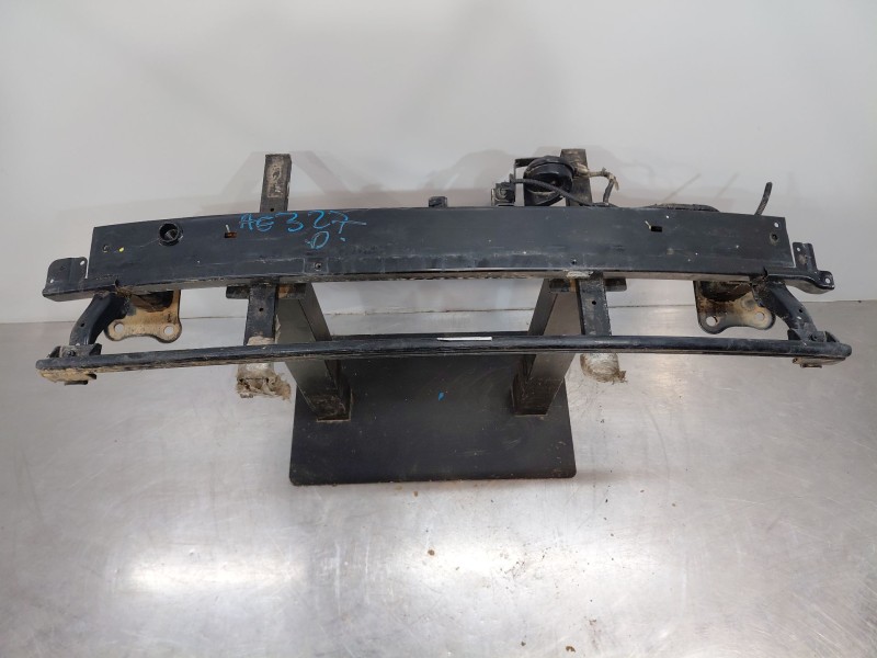 Recambio de refuerzo paragolpes delantero para hyundai tucson (tl, tle) 1.6 gdi referencia OEM IAM 64900D7000  