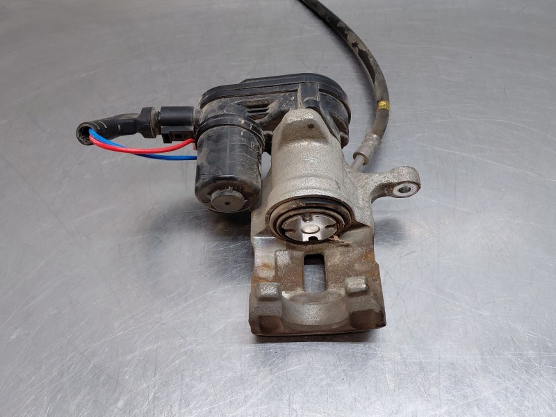 Recambio de pinza freno trasera derecha para hyundai kona hybrid referencia OEM IAM 58230CM100 G358237700 