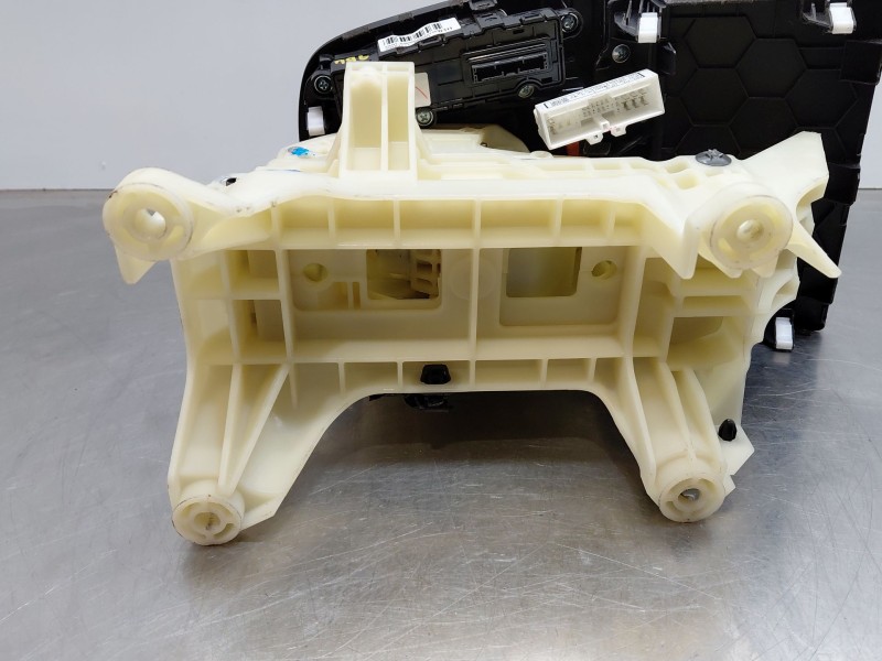 Recambio de palanca cambio para hyundai kona hybrid referencia OEM IAM 46700J9200  