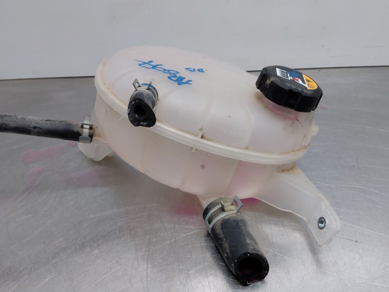 Recambio de deposito expansion para hyundai kona hybrid referencia OEM IAM 25430CM000  