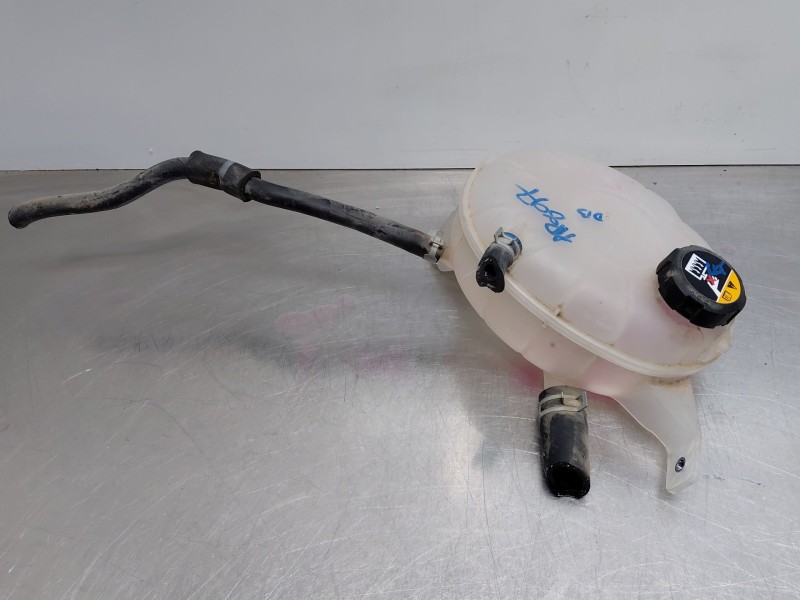 Recambio de deposito expansion para hyundai kona hybrid referencia OEM IAM 25430CM000  