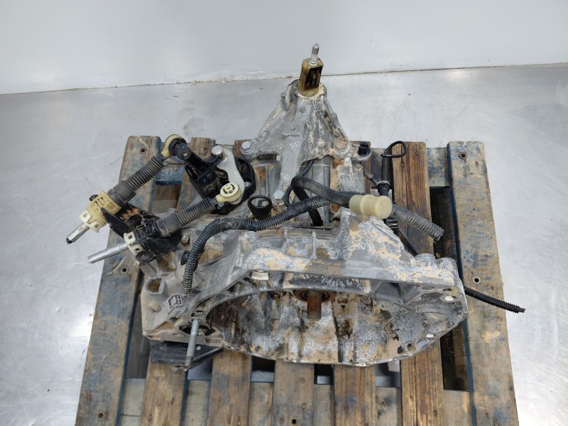 Recambio de caja cambios para renault clio iv life referencia OEM IAM   