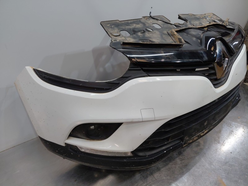 Recambio de paragolpes delantero para renault clio iv life referencia OEM IAM   