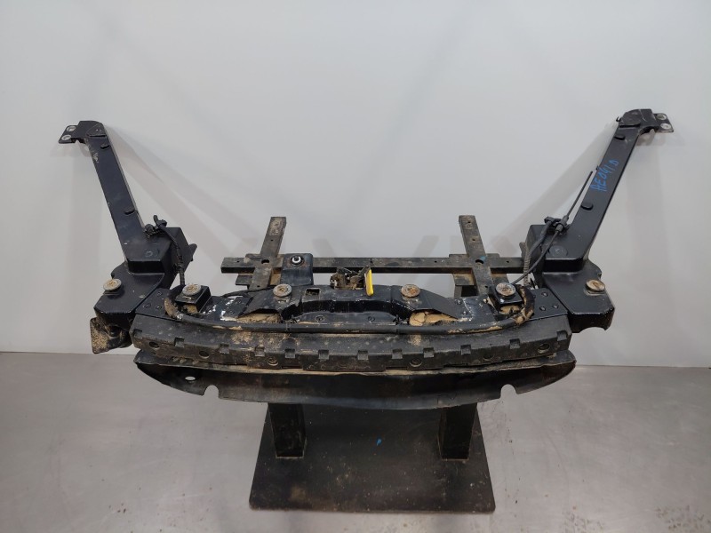 Recambio de panel frontal para maserati quattroporte granlusso referencia OEM IAM   