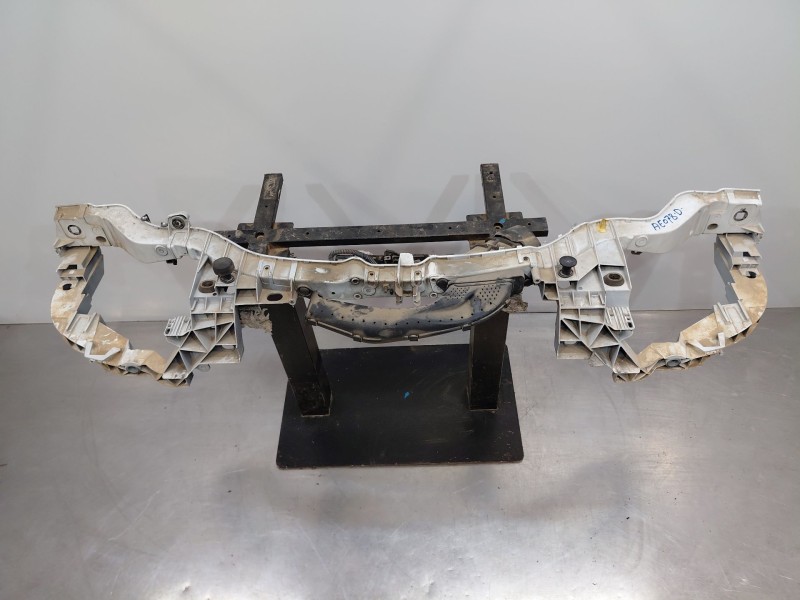 Recambio de panel frontal para ford focus lim. (cb8) trend referencia OEM IAM   