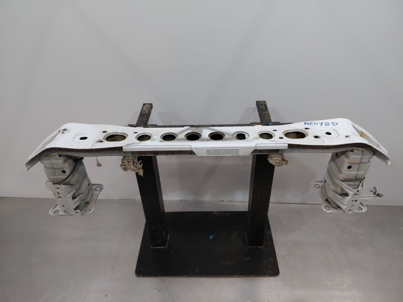 Recambio de refuerzo paragolpes delantero para ford focus lim. (cb8) trend referencia OEM IAM   