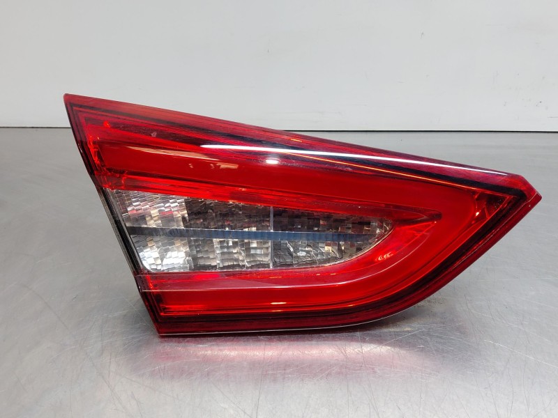 Recambio de piloto trasero izquierdo interior para maserati quattroporte granlusso referencia OEM IAM   