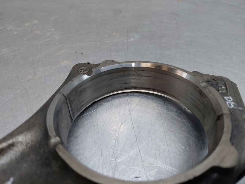 Recambio de biela para maserati quattroporte granlusso referencia OEM IAM   