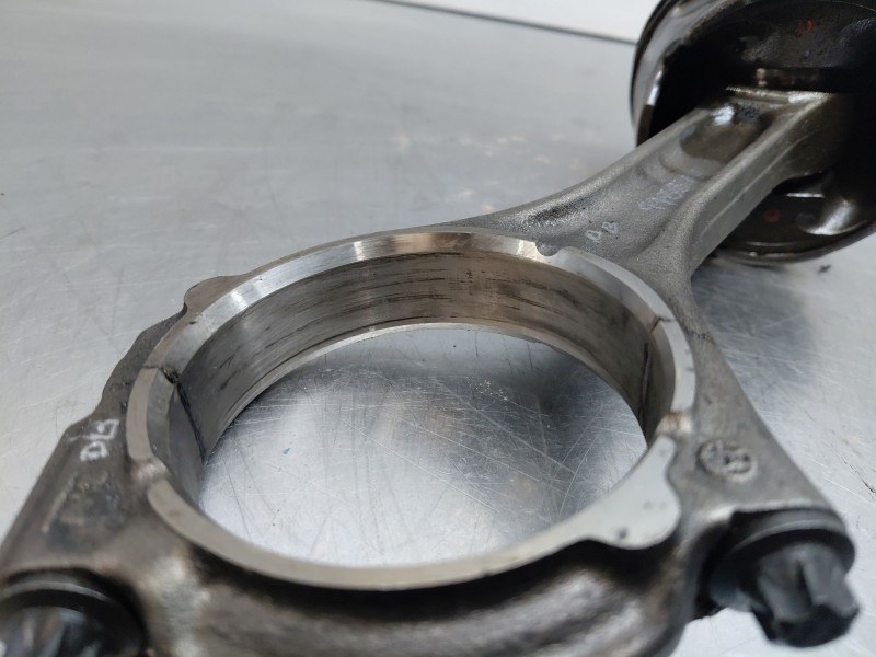 Recambio de biela para maserati quattroporte granlusso referencia OEM IAM   