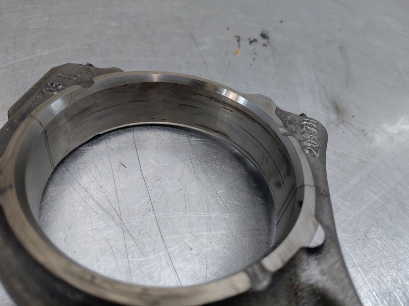 Recambio de biela para maserati quattroporte granlusso referencia OEM IAM   