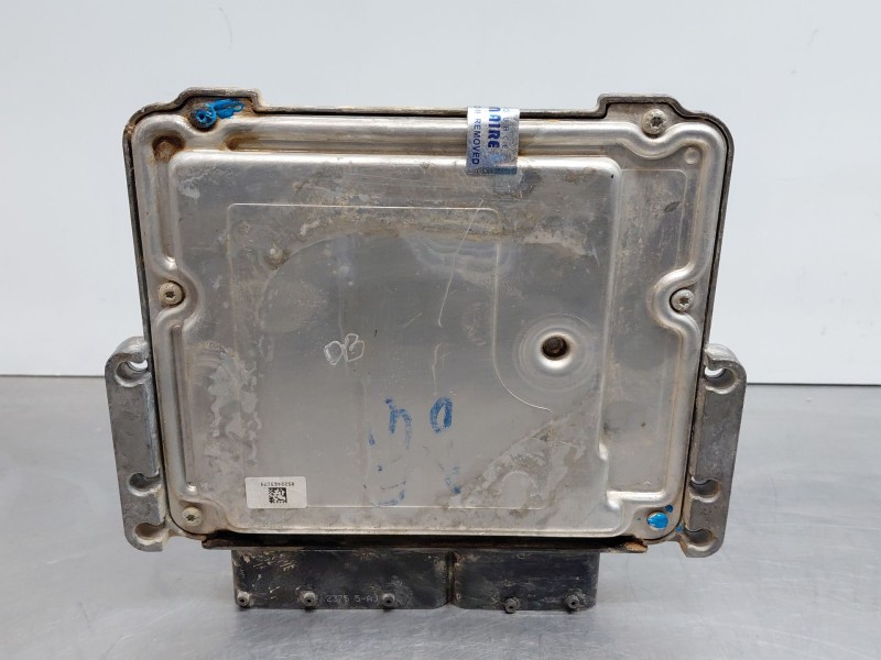 Recambio de centralita motor uce para maserati quattroporte granlusso referencia OEM IAM   