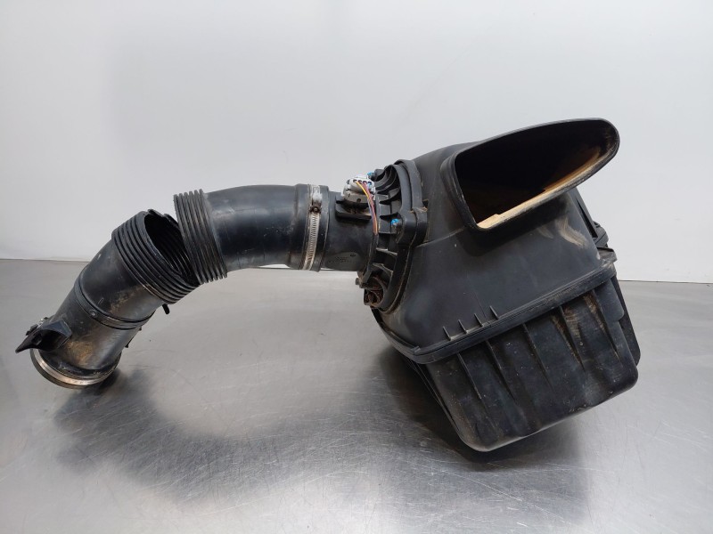 Recambio de filtro aire para maserati quattroporte granlusso referencia OEM IAM   