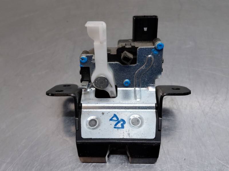Recambio de cerradura maletero / porton para hyundai kona hybrid referencia OEM IAM 81230J9000  