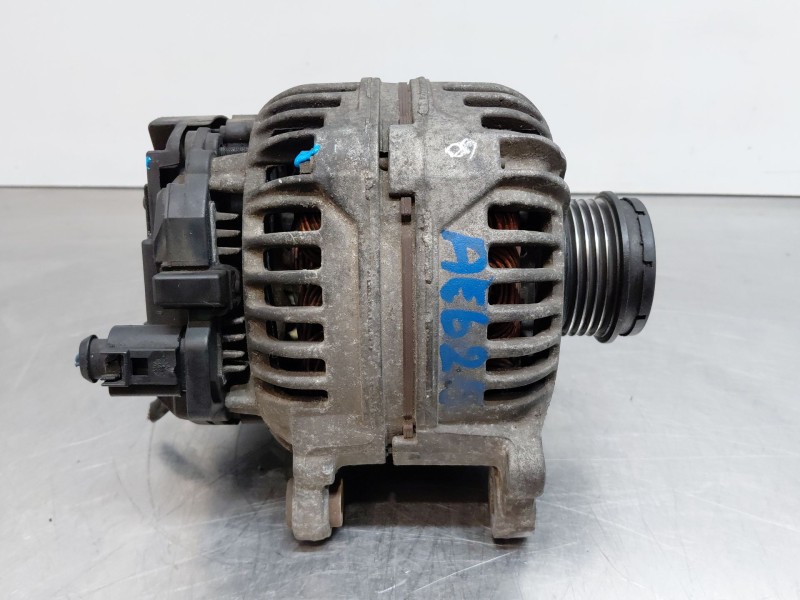 Recambio de alternador para audi a4 b5 avant (8d5) 1.9 tdi referencia OEM IAM   