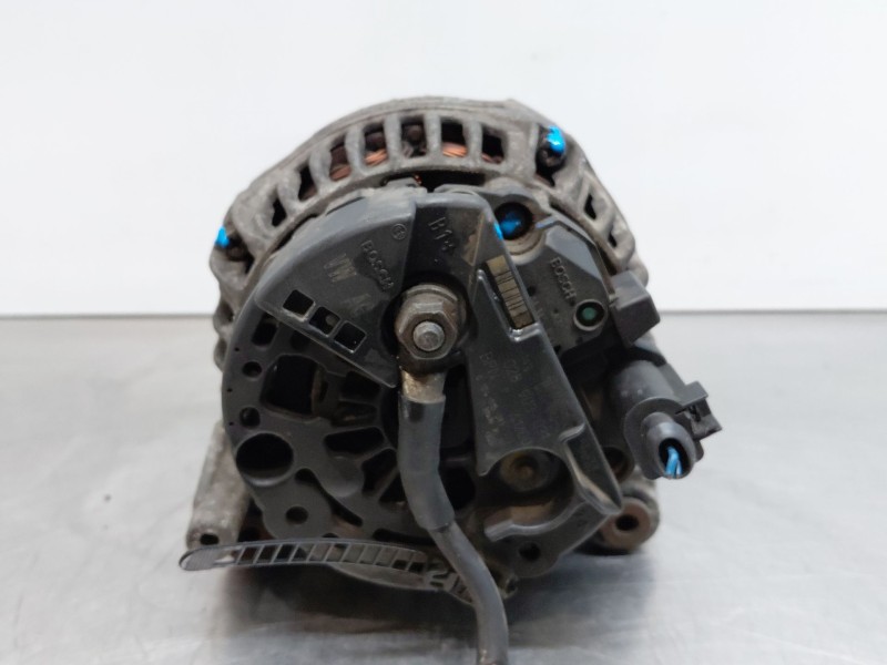 Recambio de alternador para audi a4 b5 avant (8d5) 1.9 tdi referencia OEM IAM   
