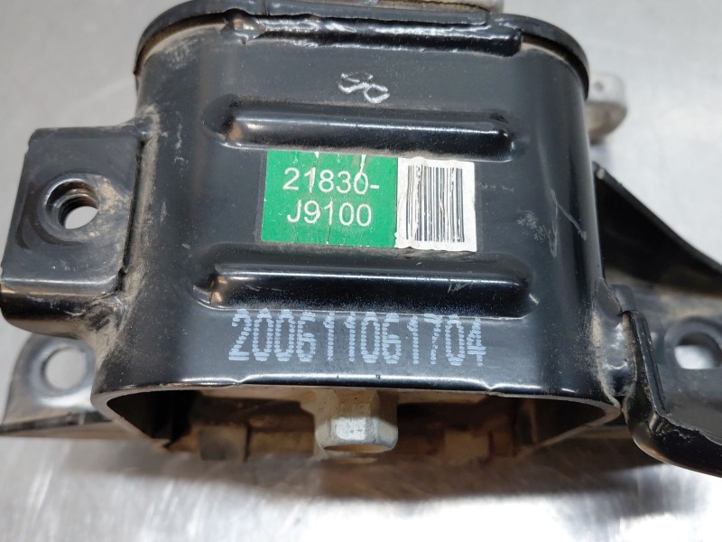 Recambio de soporte motor izquierdo para hyundai kona hybrid referencia OEM IAM   