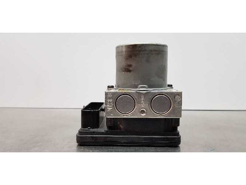 Recambio de abs para kia sportage basic 2wd referencia OEM IAM 58920F1510  