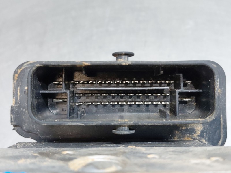 Recambio de abs para maserati quattroporte granlusso referencia OEM IAM   