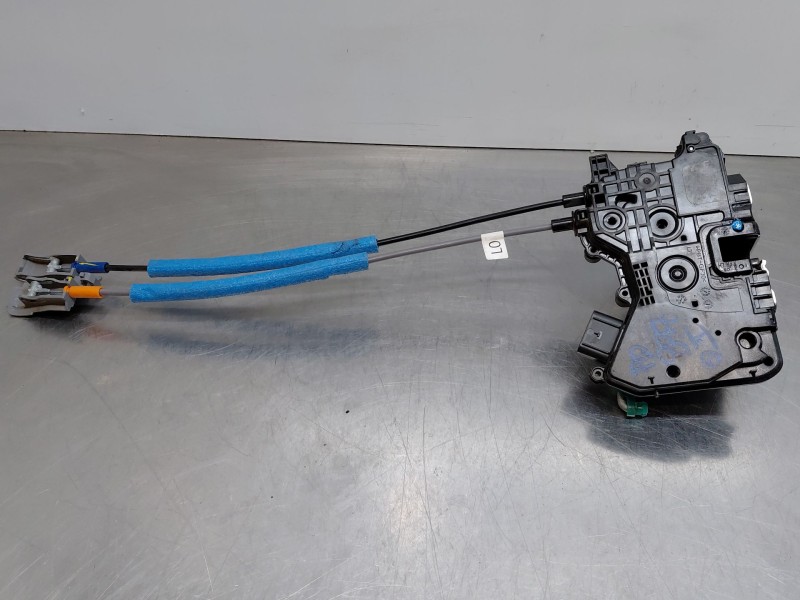 Recambio de cerradura puerta delantera izquierda para hyundai kona hybrid referencia OEM IAM 81310J9000  