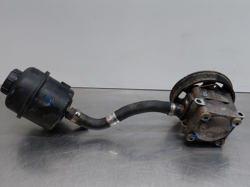 Recambio de bomba direccion para maserati quattroporte granlusso referencia OEM IAM   