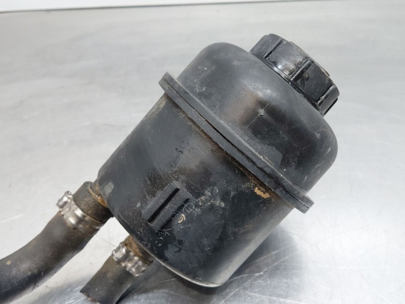 Recambio de bomba direccion para maserati quattroporte granlusso referencia OEM IAM   